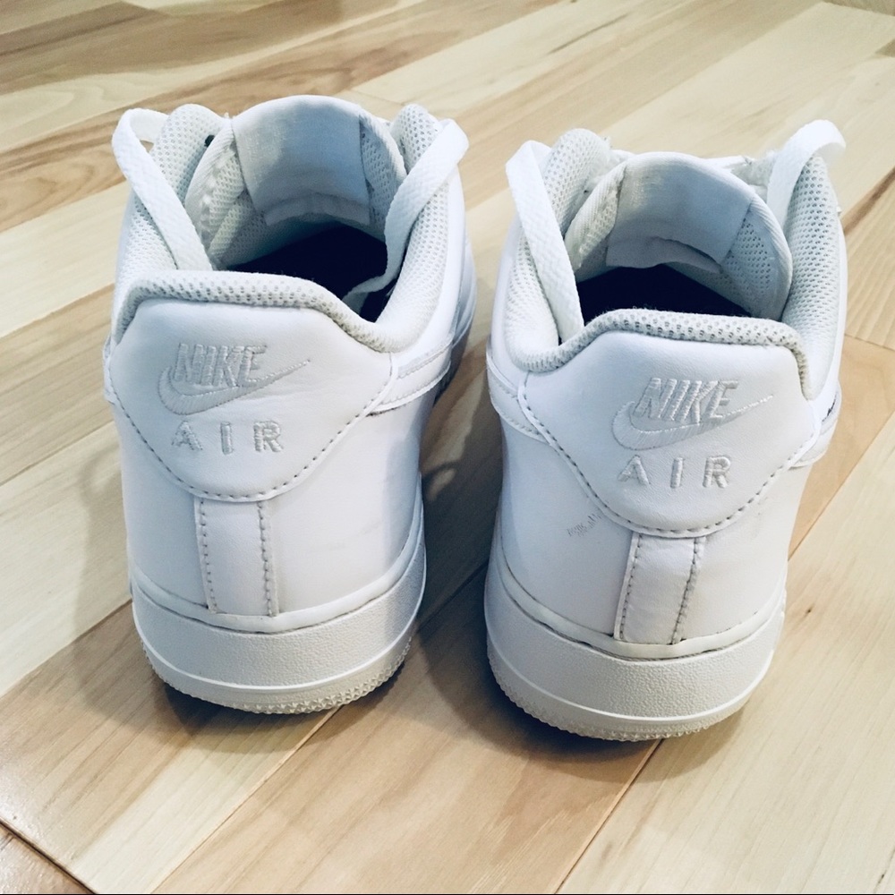 Nike Air Force 1 Low Triple White Men's Size 9.5 - Picture 6 of 11